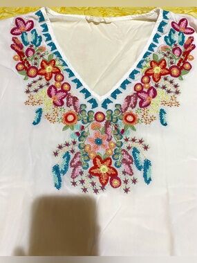 Solitaire 100% Rayon Short Cap Sleeve Pullover. V-Neck with Colorful Embroidery.